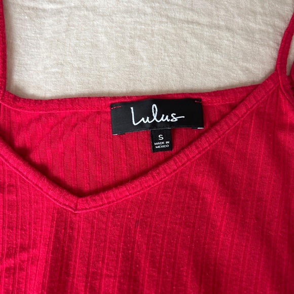 Red Knot Front Ribbed Tank Top - Picture 2 of 2